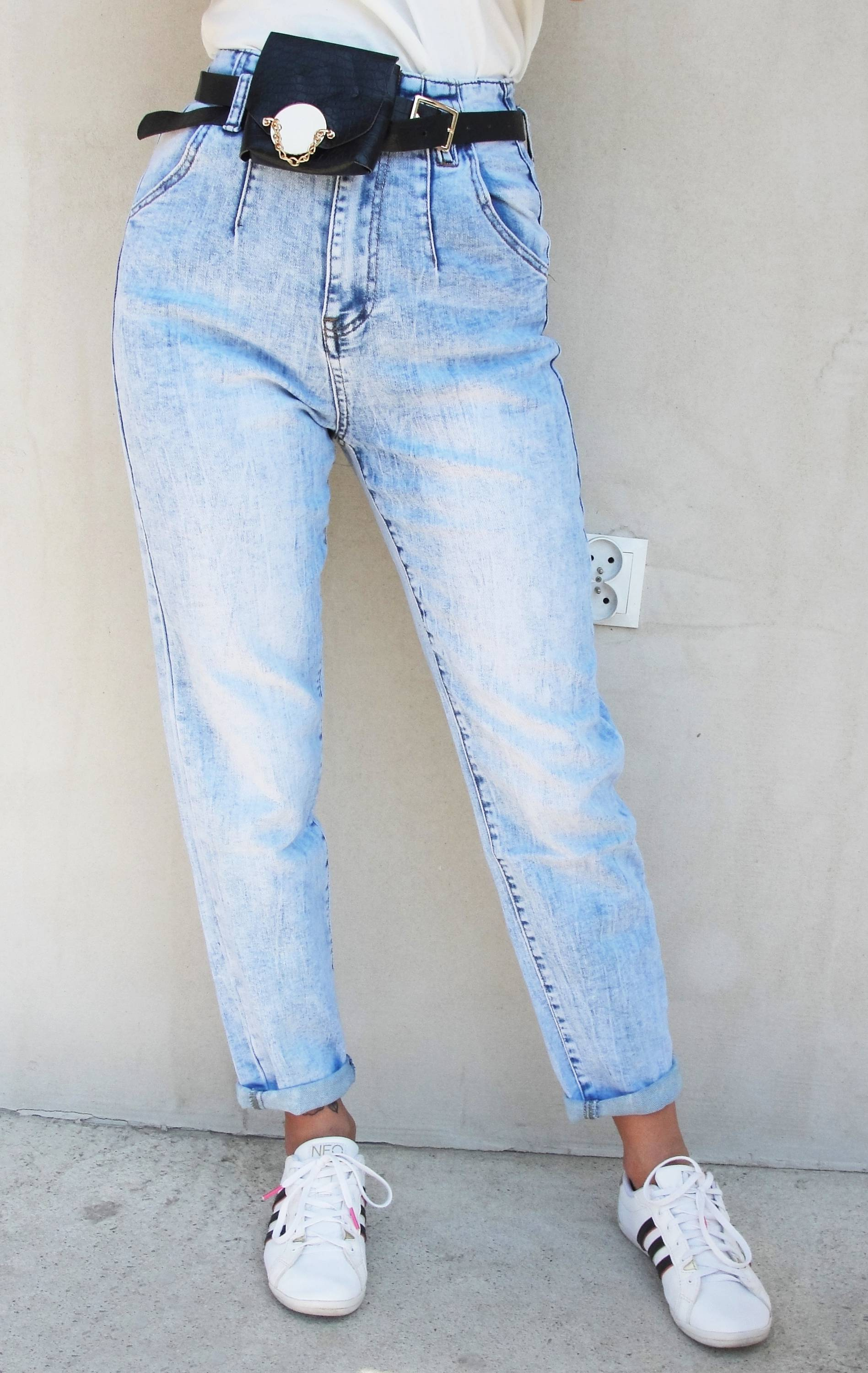 MAYBE mom fit casual jasne baggy pasek saszetka
