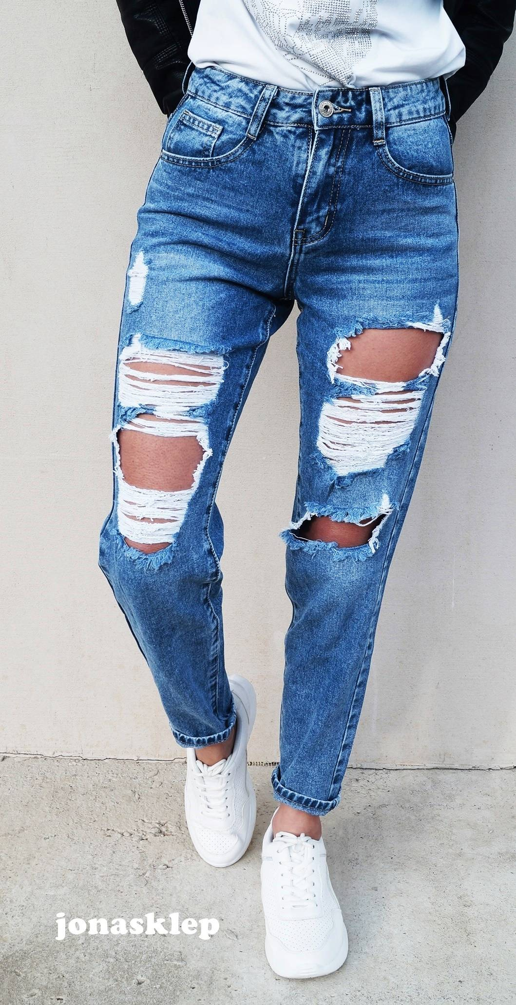Casual boyfriend z dziurami na tyle HOLES