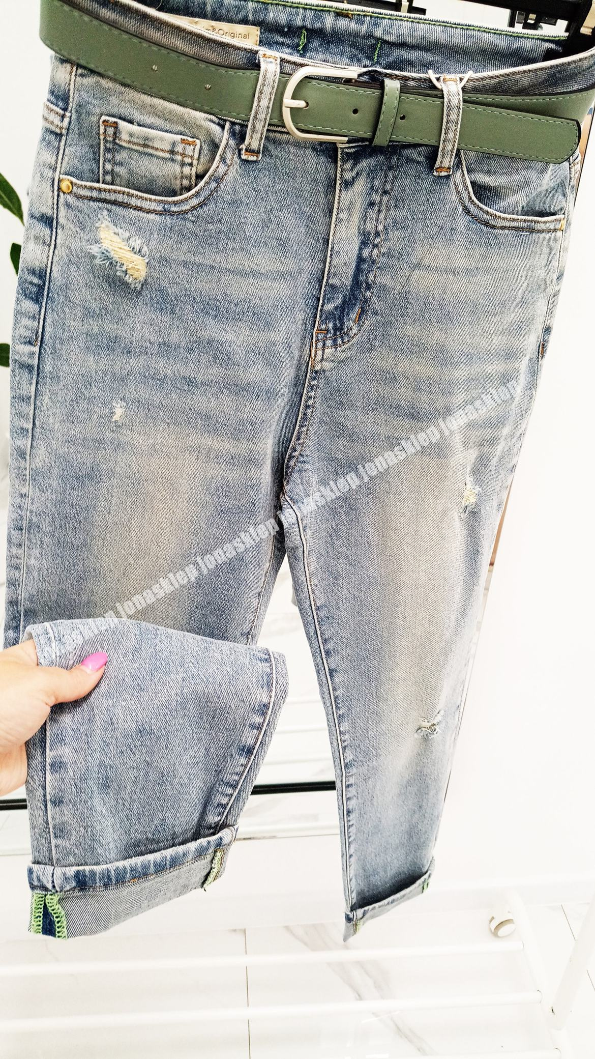 Jeansy mom fit podwijane casual baggy dziury