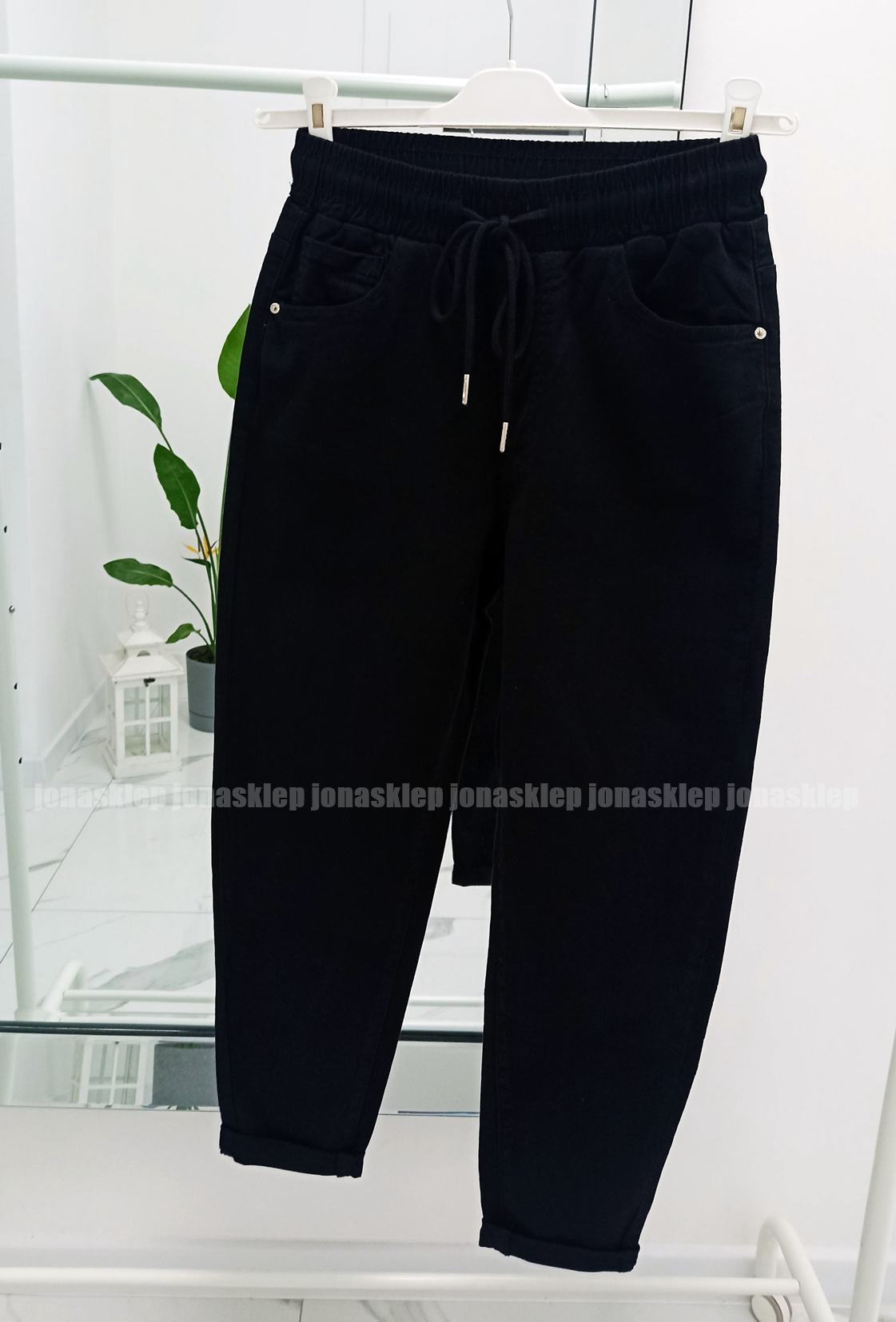 GUMKI black ściągacz joggery czarne PLUS SIZE