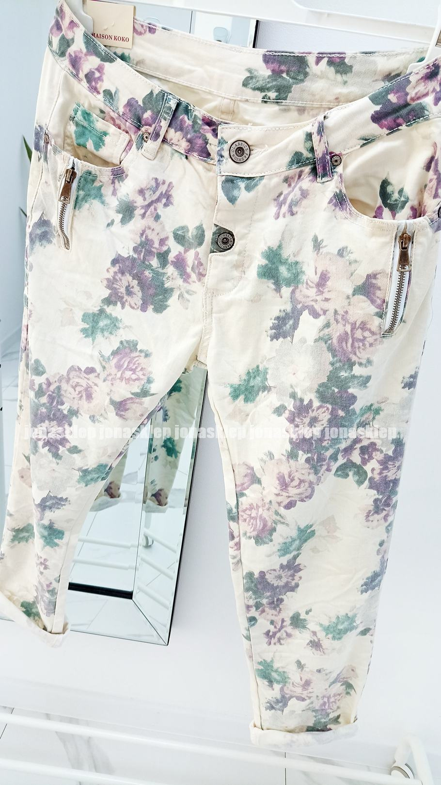 FLOWERS białe spodnie w kwiaty z guzikami PLUS SIZE