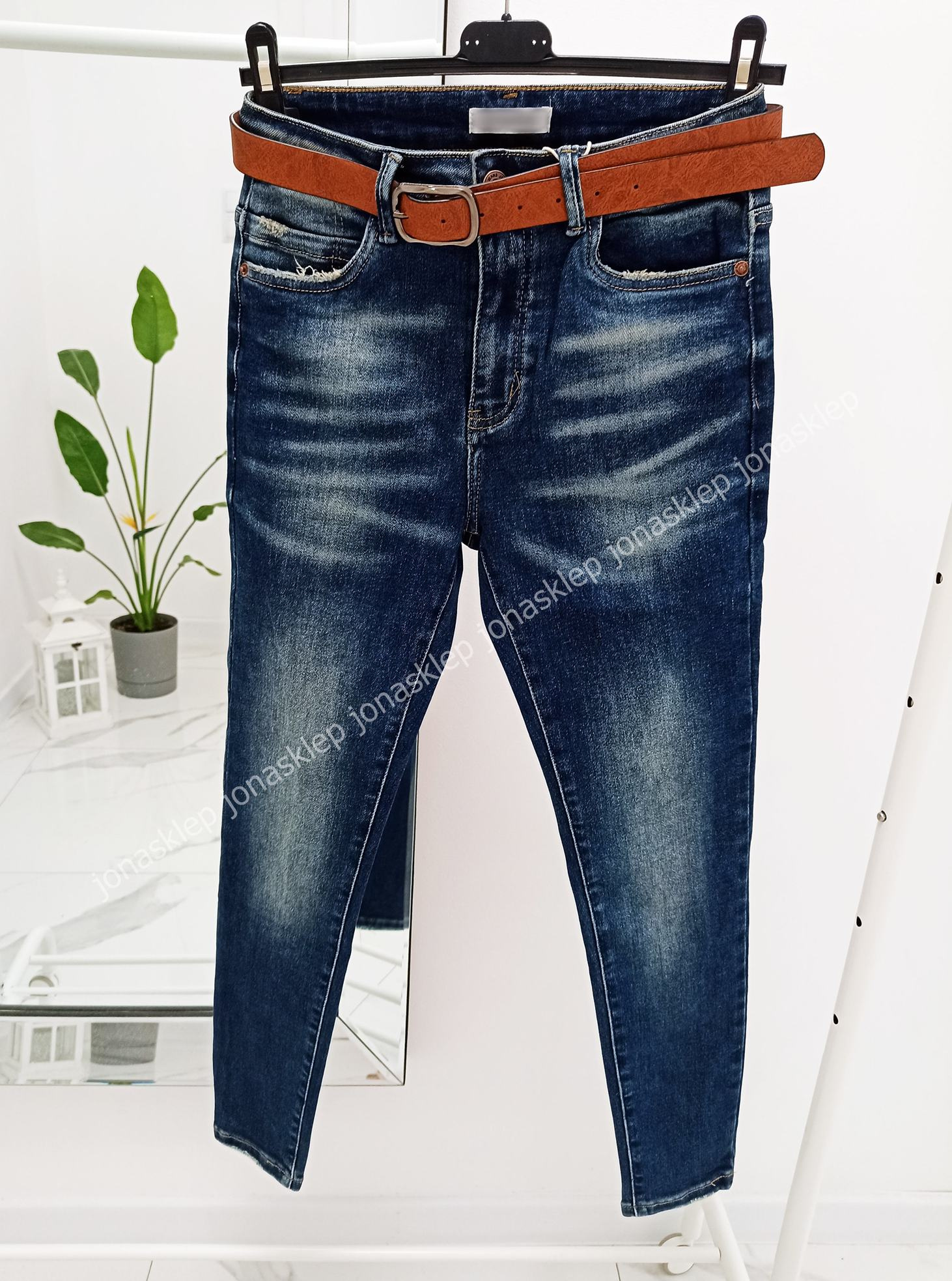 Jeansy z przetarciami pasek PLUS SIZE