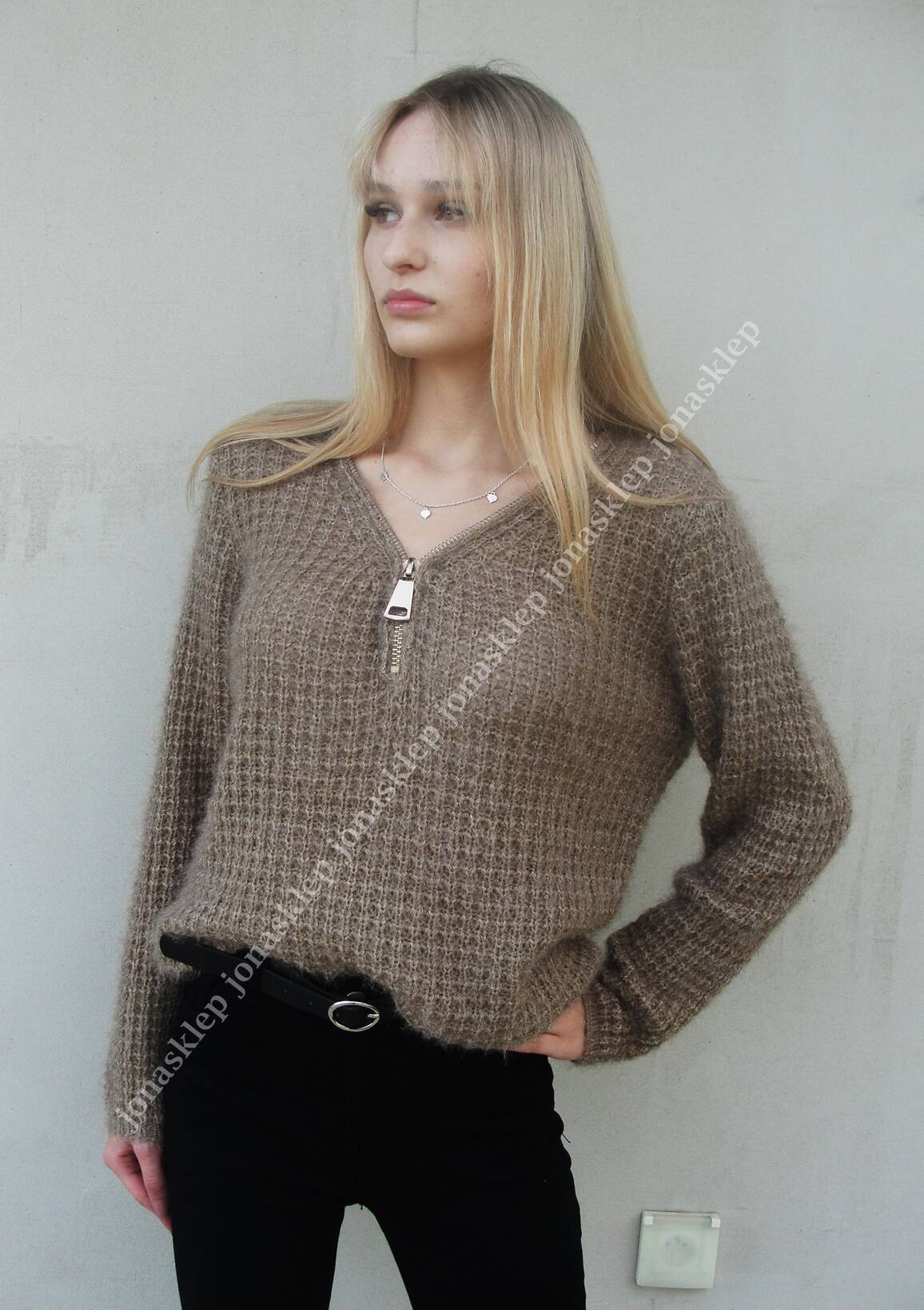 TRENDY SWETER DAMSKI Z ZAMKIEM