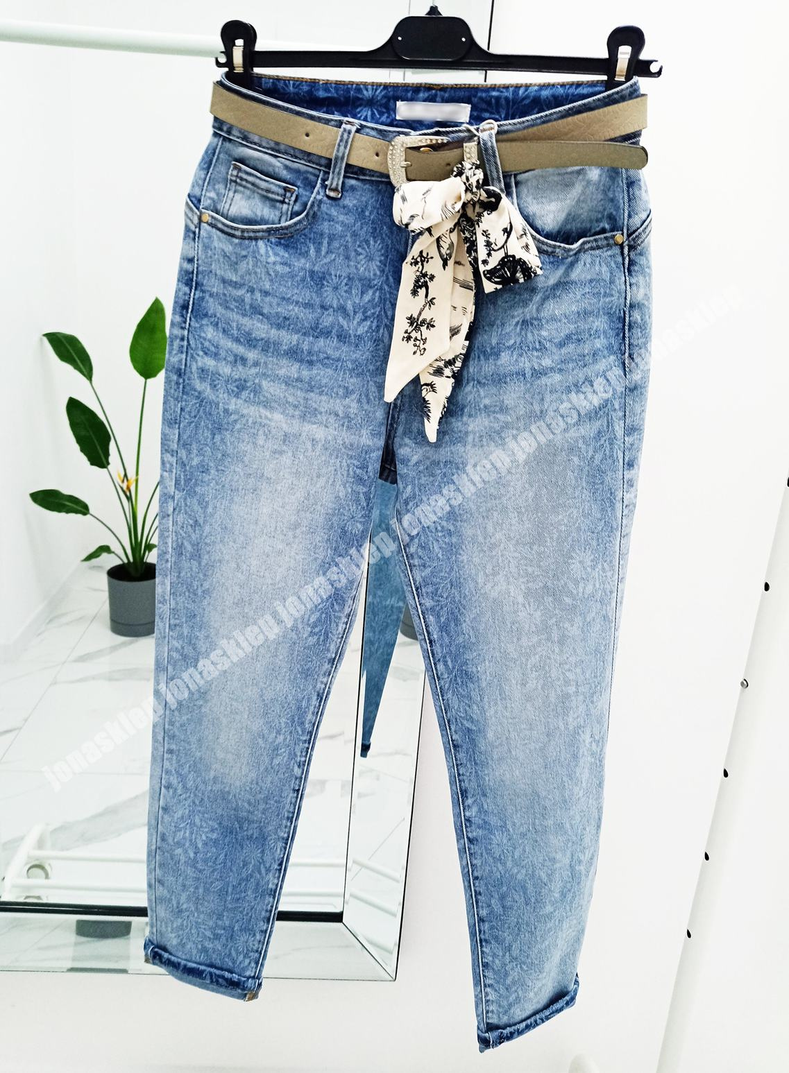 Jeansy w kwiaty mom fit PRINT baggy