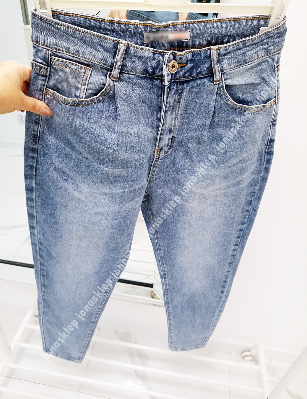 Jasne spodnie MOM FIT chinos zaszewki PLUS SIZE