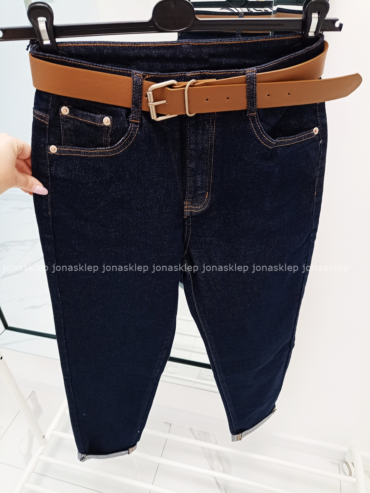 Ciemne spodnie MOM FIT dark PLUS SIZE pasek